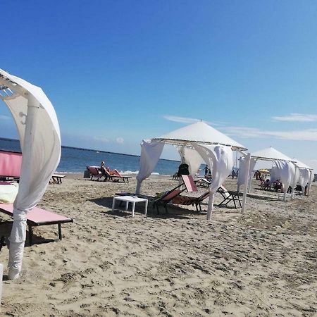 Casa Sereno Lido delle Nazioni Exteriör bild
