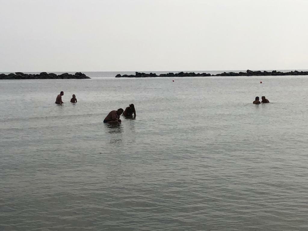 Casa Sereno Lido delle Nazioni Exteriör bild